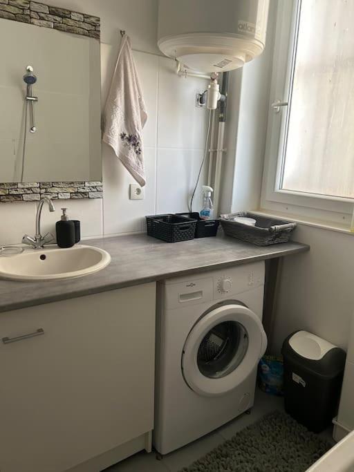Superbe Appartement Avec Parking Gratuit 沃昂夫兰 外观 照片
